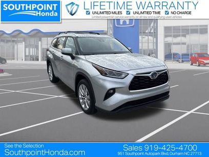 Used 2023 Toyota Highlander Limited