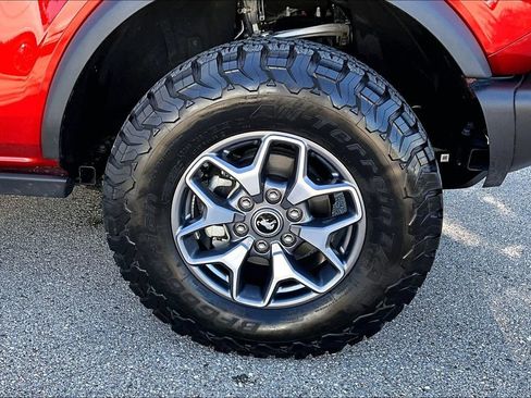 Used 2023 Ford Bronco Badlands AWD/4WD image 13