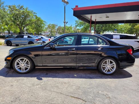 Used 2014 Mercedes-Benz C 250 Sedan image 3