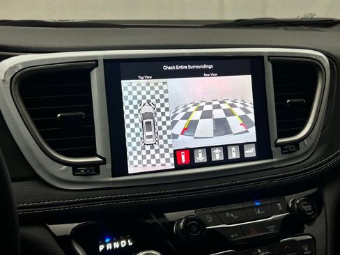 New 2026 Chrysler Pacifica Select AWD/4WD image 22