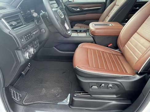 Certified 2024 GMC Yukon XL Denali Ultimate image 15