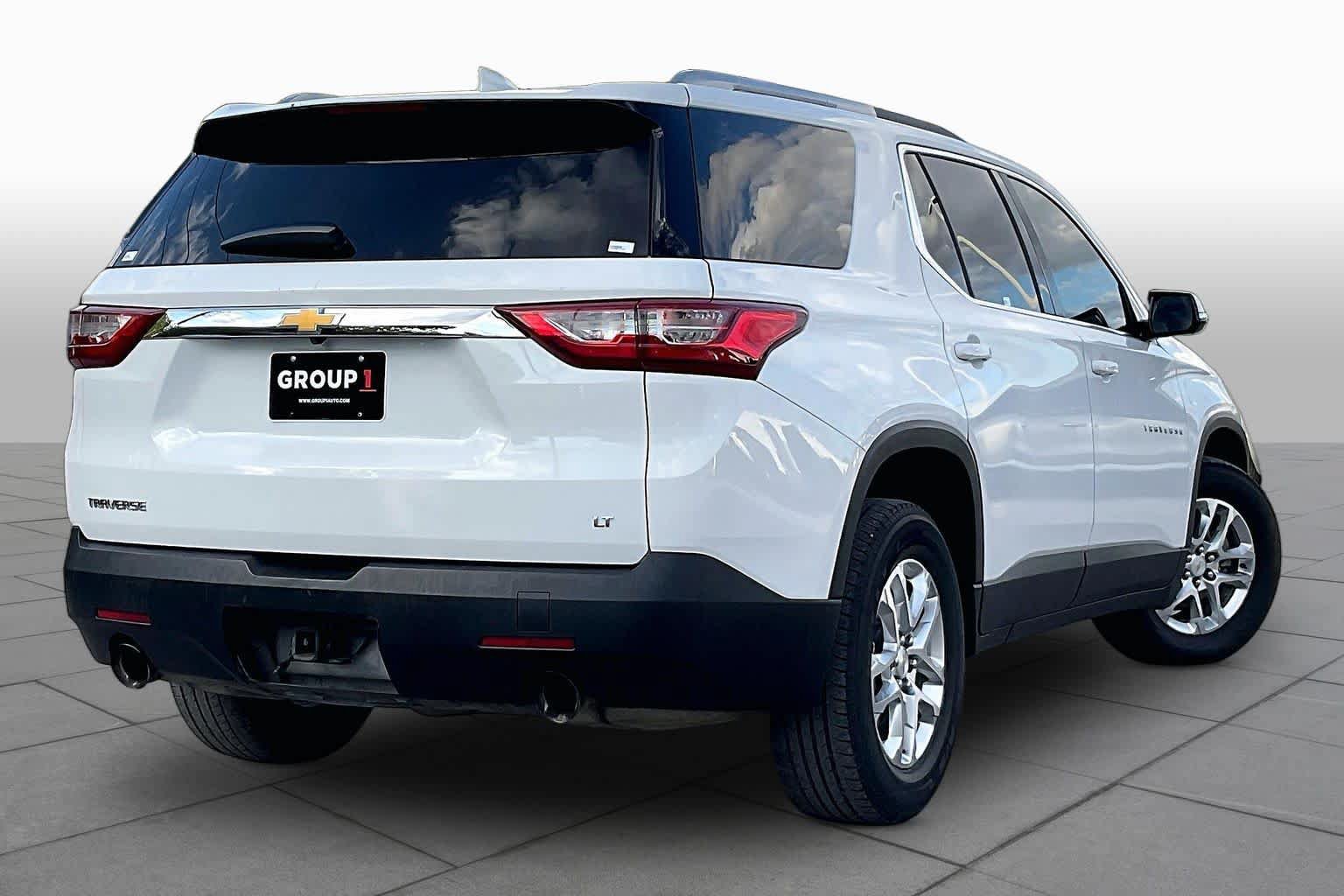Used 2018 Chevrolet Traverse LT FWD image 13