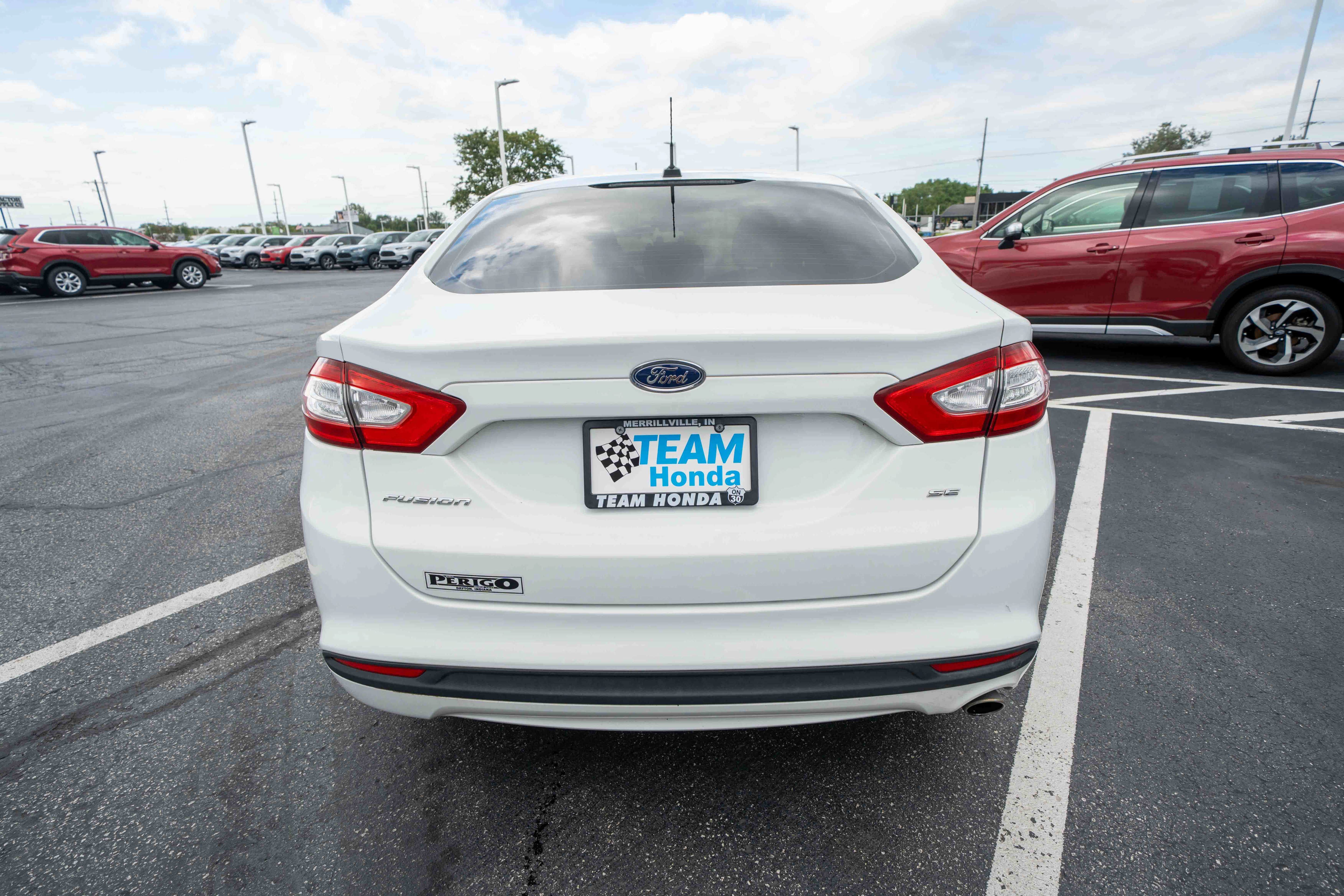 Used 2014 Ford Fusion SE FWD image 5