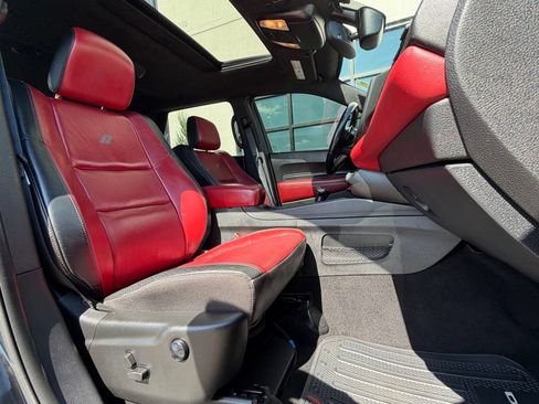Used 2021 Dodge Durango R/T w/ Blacktop Package AWD/4WD image 12