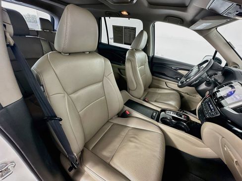 Used 2018 Honda Pilot Elite image 31