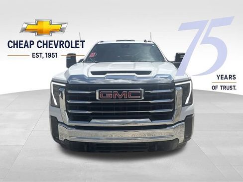 Used 2024 GMC Sierra 2500 SLE w/ SLE Convenience Package AWD/4WD image 4