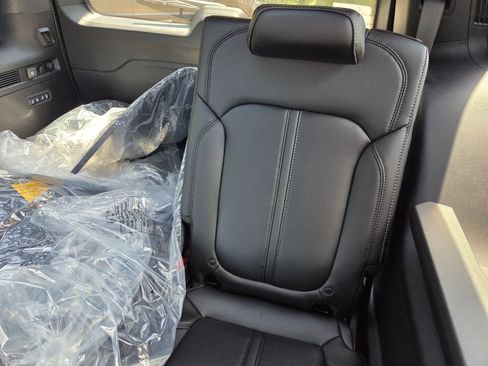 New 2026 Jeep Grand Wagoneer 4WD image 19