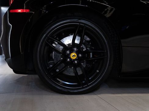 Used 2018 Ferrari 488 Spider RWD image 17