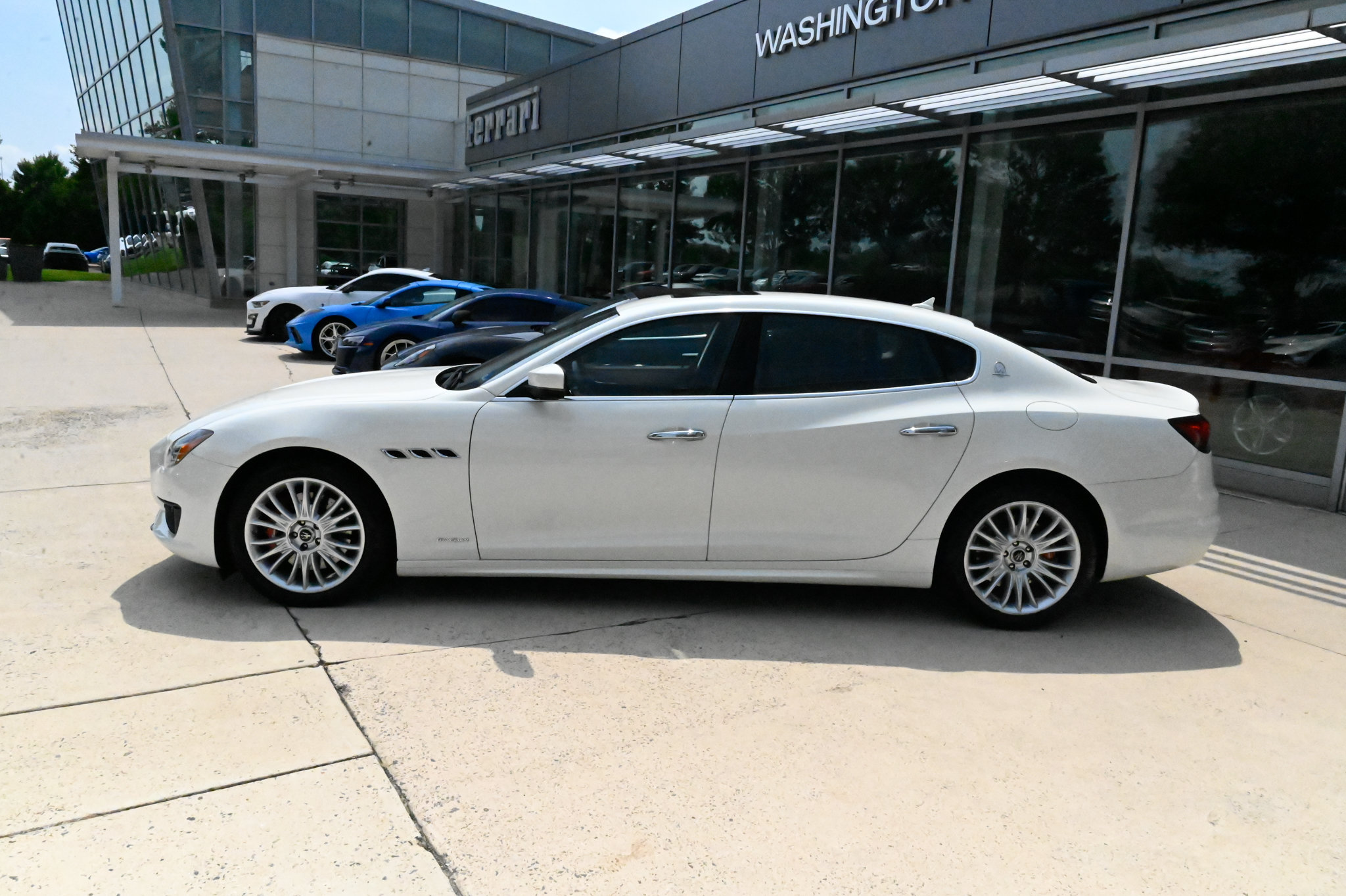 Used 2021 Maserati Quattroporte S GranSport Q4 AWD/4WD image 8