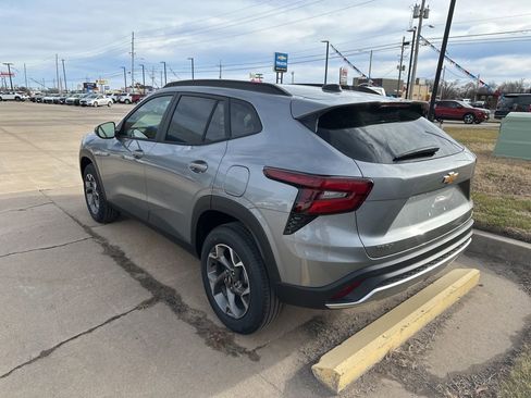 New 2026 Chevrolet Trax LT w/ Driver Confidence Package image 29