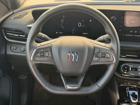 Used 2025 Buick Envista Sport Touring FWD image 15
