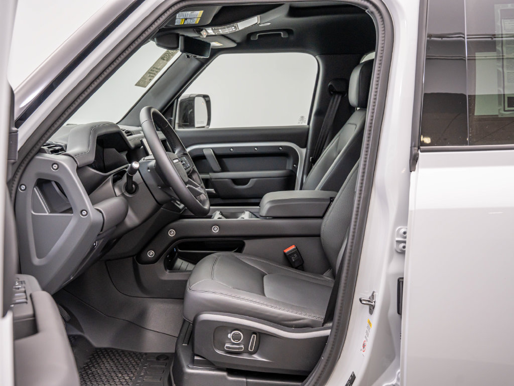 New 2026 Land Rover Defender 130 S AWD/4WD image 22