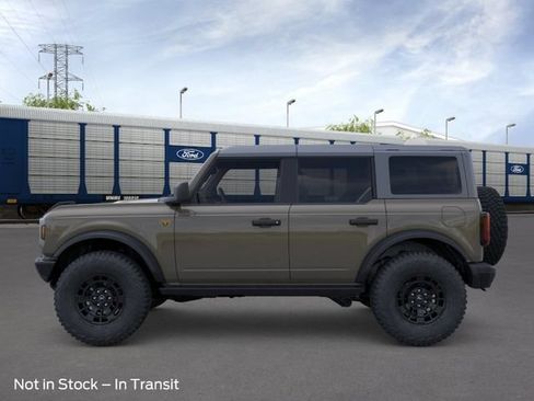New 2026 Ford Bronco Badlands AWD/4WD image 3