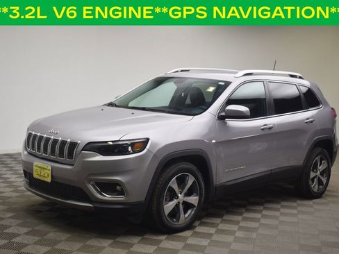 Used 2019 Jeep Cherokee Limited image 3