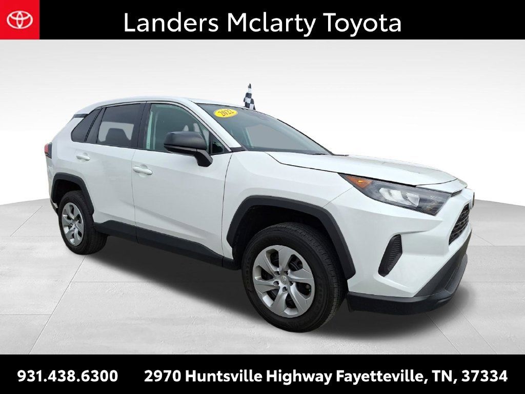 Used 2022 Toyota RAV4 LE FWD image 1