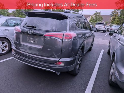 Used 2016 Toyota RAV4 SE FWD image 7