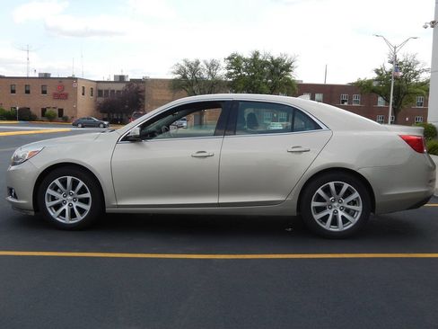 Used 2013 Chevrolet Malibu LT FWD image 12