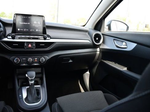 Used 2024 Kia Forte LX image 17