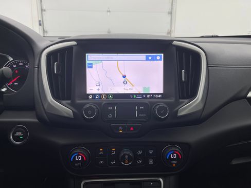 Used 2022 GMC Terrain SLT w/ Infotainment Package II AWD/4WD image 29