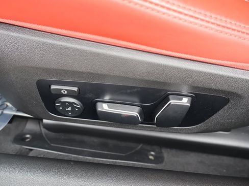 Used 2025 BMW M4 xDrive Competition w/ Executive Package image 37