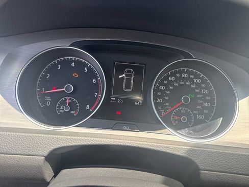 Used 2017 Volkswagen Golf S FWD image 15