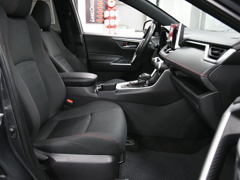 Certified 2023 Toyota RAV4 SE image 27