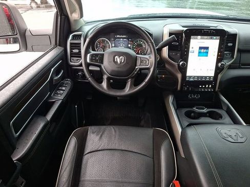 Used 2024 RAM 3500 Laramie AWD/4WD image 11
