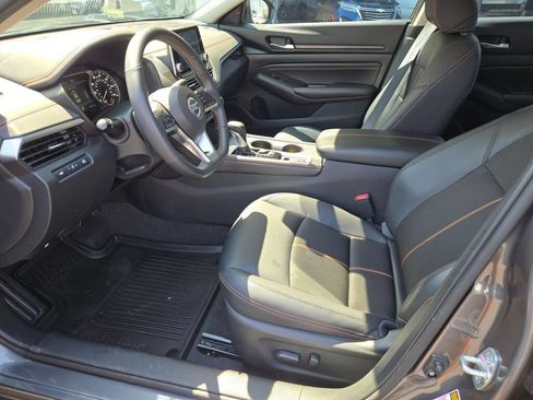 Used 2022 Nissan Altima 2.5 SR AWD/4WD image 25
