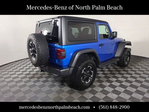 Used 2024 Jeep Wrangler Rubicon w/ Technology Group AWD/4WD image 6
