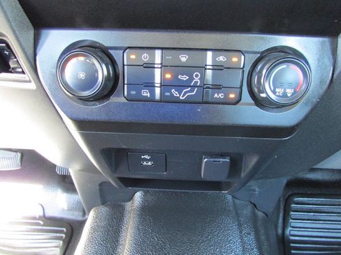 Used 2022 Ford F250 XL w/ Power Equipment Group RWD image 29