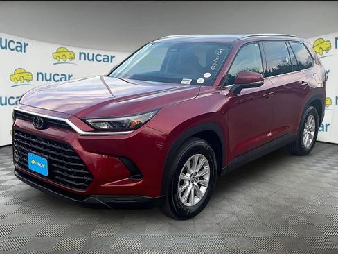 Used 2025 Toyota Grand Highlander AWD image 2