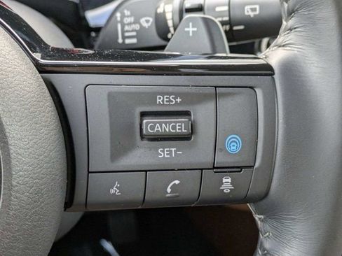 Used 2024 Nissan Pathfinder Platinum FWD image 29