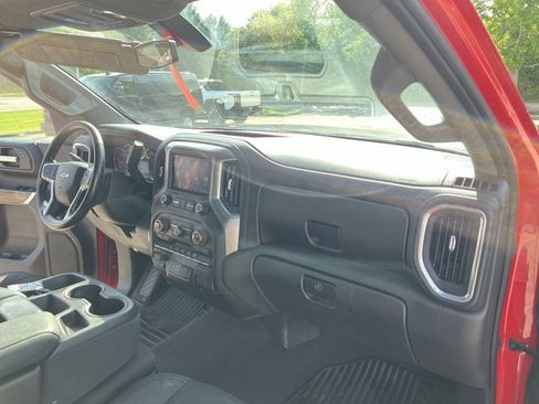 Used 2021 Chevrolet Silverado 1500 LT AWD/4WD image 29