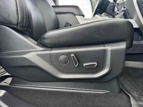Used 2019 Ford F350 Lariat image 36
