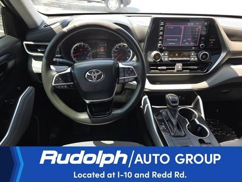 Used 2021 Toyota Highlander L FWD image 14
