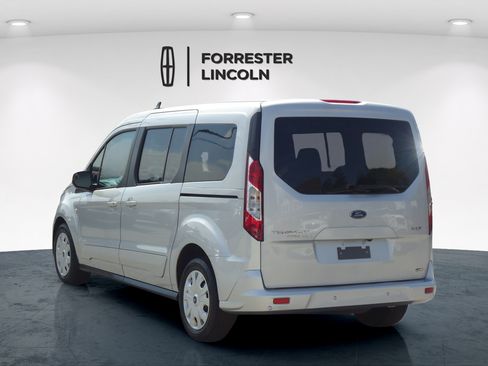 Used 2022 Ford Transit Connect XLT FWD image 5