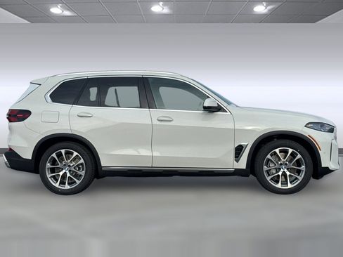 New 2026 BMW X5 xDrive50e AWD/4WD image 7