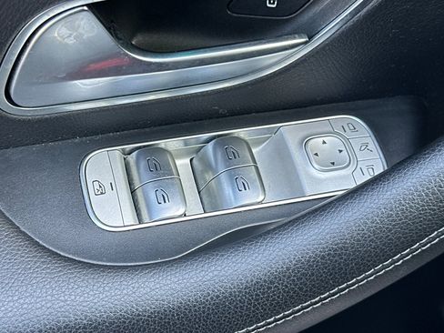 Used 2020 Mercedes-Benz GLE 350 4MATIC image 14