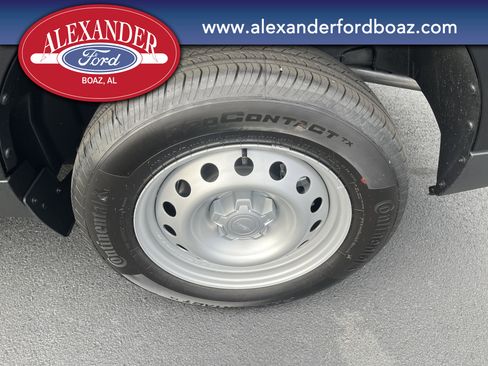 New 2025 Ford Maverick XL image 8