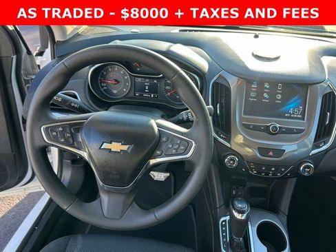 Used 2018 Chevrolet Cruze LT w/ Convenience Package image 17