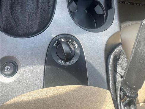 Used 2006 Chevrolet Corvette Coupe w/ Preferred Equipment Group image 20