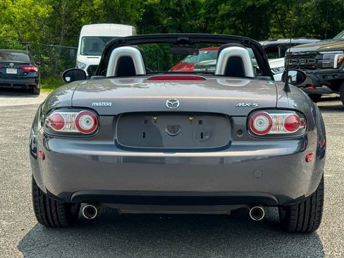 Used 2006 MAZDA MX-5 Miata Sport w/ Suspension Pkg RWD image 4