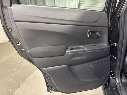 Used 2024 Mitsubishi Outlander Sport AWD image 13