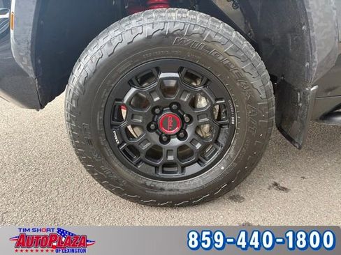Used 2024 Toyota Tundra Limited AWD/4WD image 11