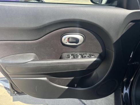 Used 2019 Kia Soul + FWD image 18