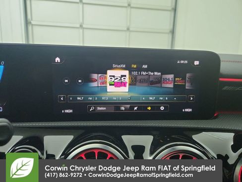 Used 2022 Mercedes-Benz CLA 35 AMG 4MATIC image 24