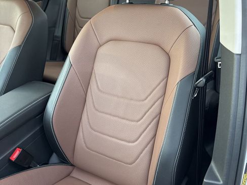 Used 2025 Volkswagen Jetta SEL image 20