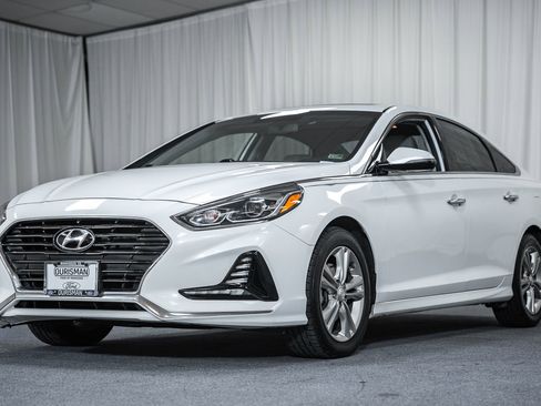 Used 2018 Hyundai Sonata Limited image 3