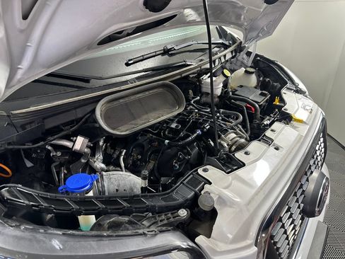 Used 2024 Ford Transit 350 XLT RWD image 12
