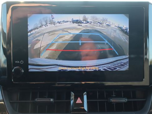 Used 2024 Toyota Corolla LE image 19